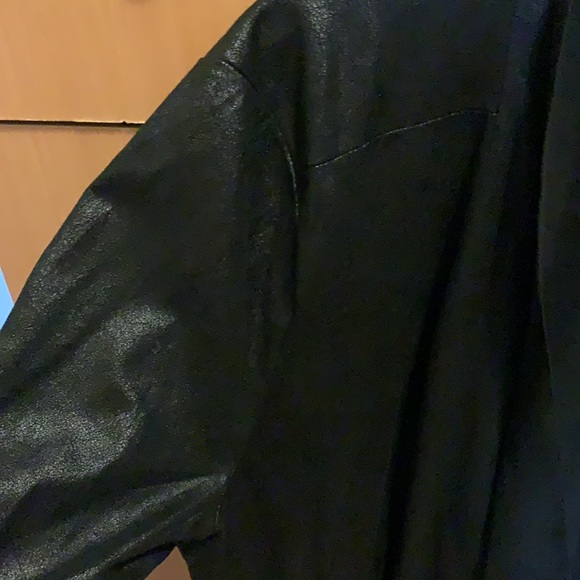 Jacket - Picture 3 of 4